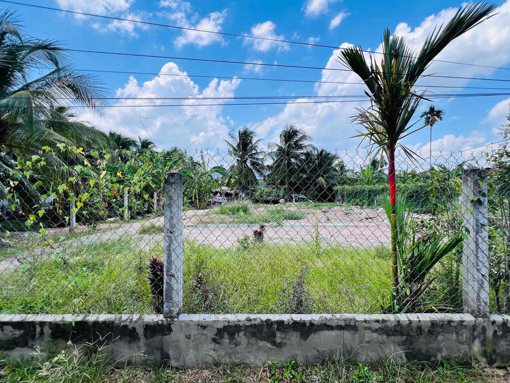 Đất rộng ngay trung tâm p10 sát bên D7 sẵn thổ chỉ về xây cất