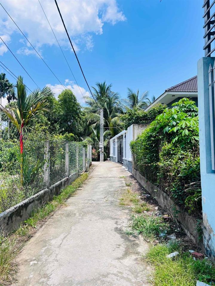 Đất rộng ngay trung tâm p10 sát bên D7 sẵn thổ chỉ về xây cất