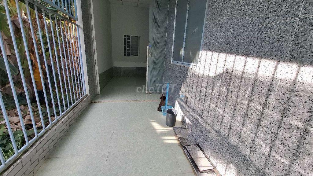 Nhà 3 phòng ngủ giá rẻ ngay khu cá koi 10 Hiếu,gần chợ Trung An Mỹ Tho