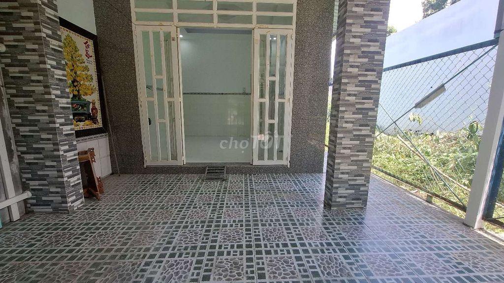 Cho thuê nhà nguyen căn có sẵn máy lạnh gần chợ Trung An Mỹ Tho 