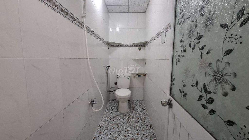 Cho thuê nhà nguyen căn có sẵn máy lạnh gần chợ Trung An Mỹ Tho 