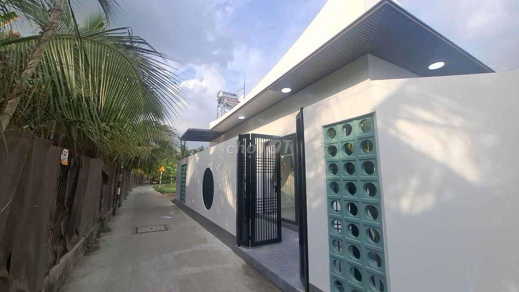 Bán nhà mới có nội thất giá ưu đãi hỗ trợ trả chậm ở Mỹ Tho