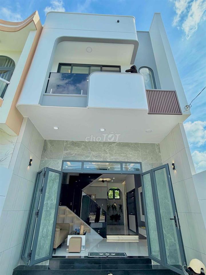 Nhà Lầu mặt tiền-nội thất full 80%