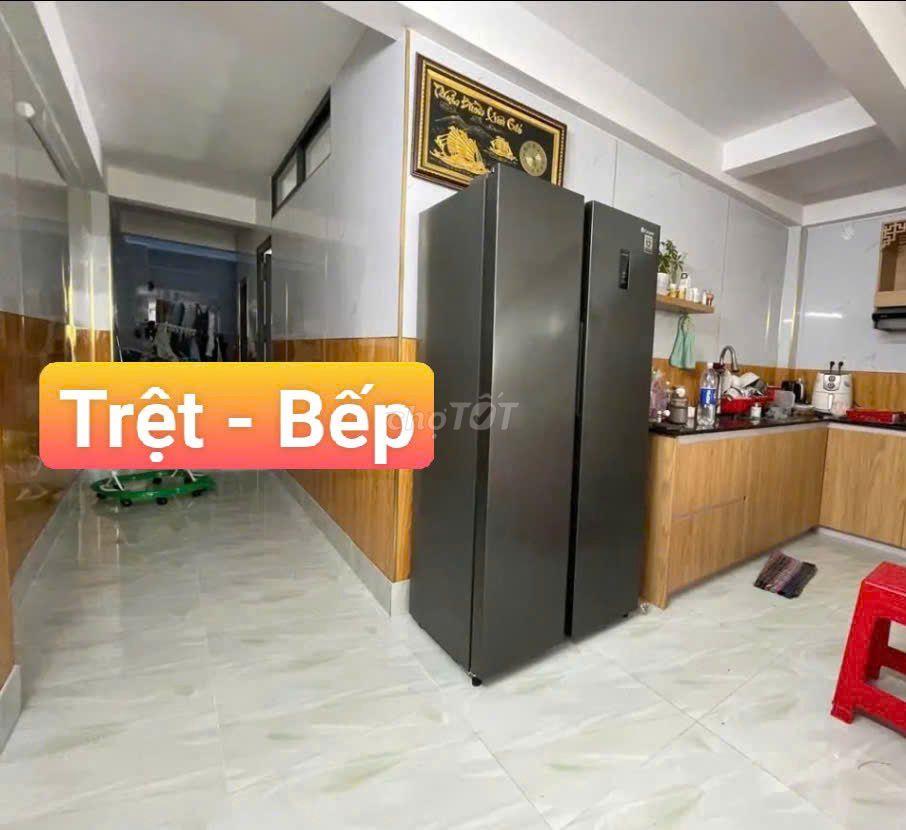Nhà cấp mới xây, giá thỏa thuận