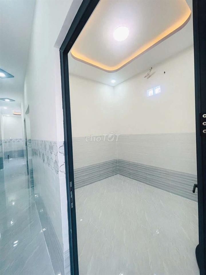 NHÀ MƠI CẤT KẸT TIỀN BÁN GIÁ RÂT TỐT.