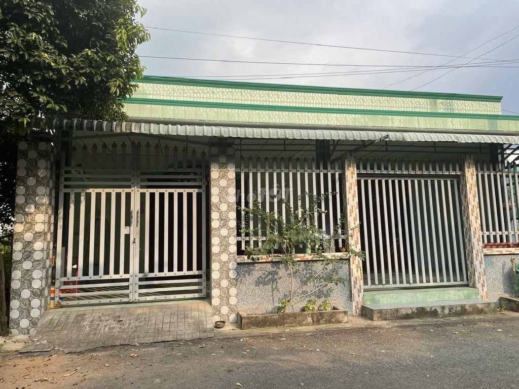 BÁN NHÀ KHU TÁI ĐỊNH CƯ TÂN HƯƠNG-MT đường đôi số 23
