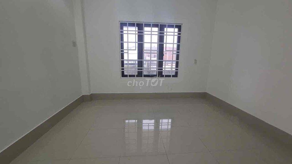 Nhà xe oto đi thoải mái, 3ty6 chot nhanh giảm 400tr