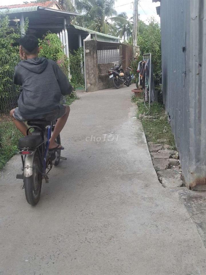Bán nhà khu công nghiệp Tân Hương