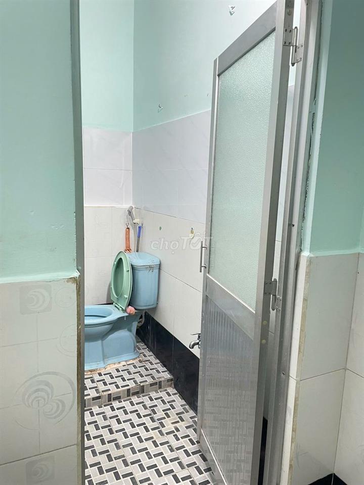 Nguyên căn 70m2, mặt tiền đường 6m