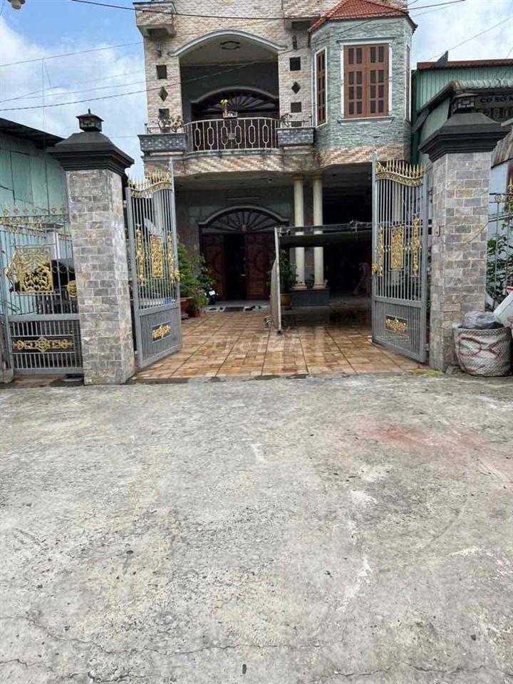 Bán kho và nhà vị trí siêu đẹp làm kho xưởng kinh doanh
