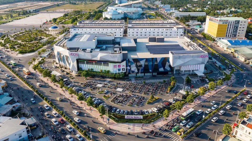 Nền thổ cư góc 2 mặt đường ô tô gần Quảng trường, siêu thị AEON Mall