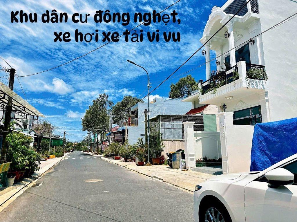 Bán Nhà Phố Tân Cổ Điển 72m² MT Đường Nhựa – Giá 2,59 Tỷ