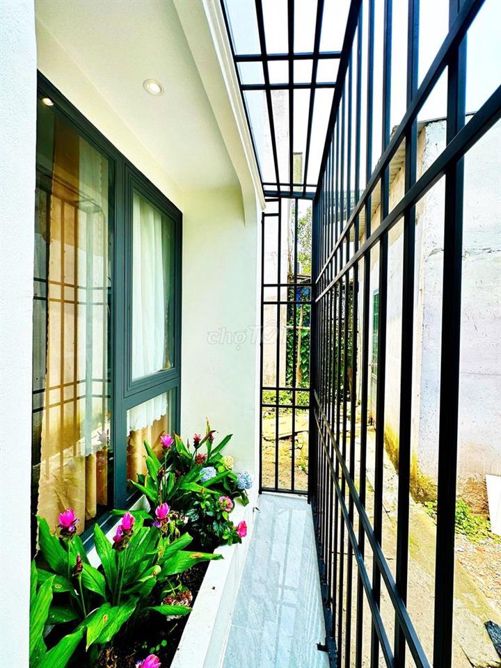 Bán Nhà Phố Tân Cổ Điển 72m² MT Đường Nhựa – Giá 2,59 Tỷ