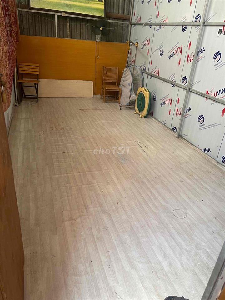 Phòng trọ ngay mặt tiền C3 phạm hùng như hình