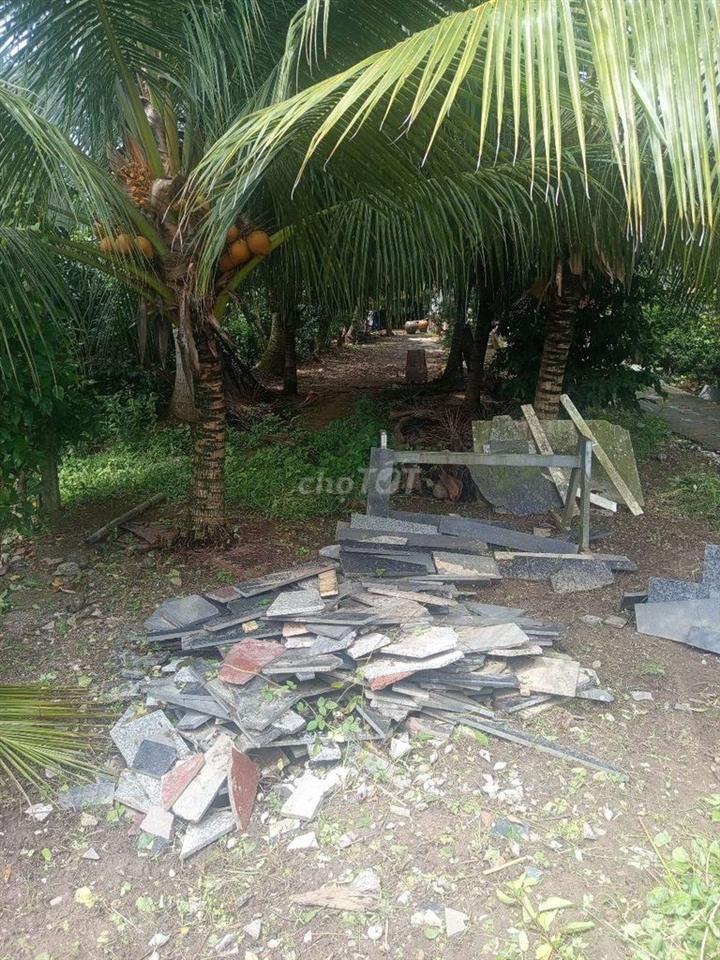 Đất nhà cắt ra Ngang 5 dài 30(Miễn tiếp Quảng cáo)