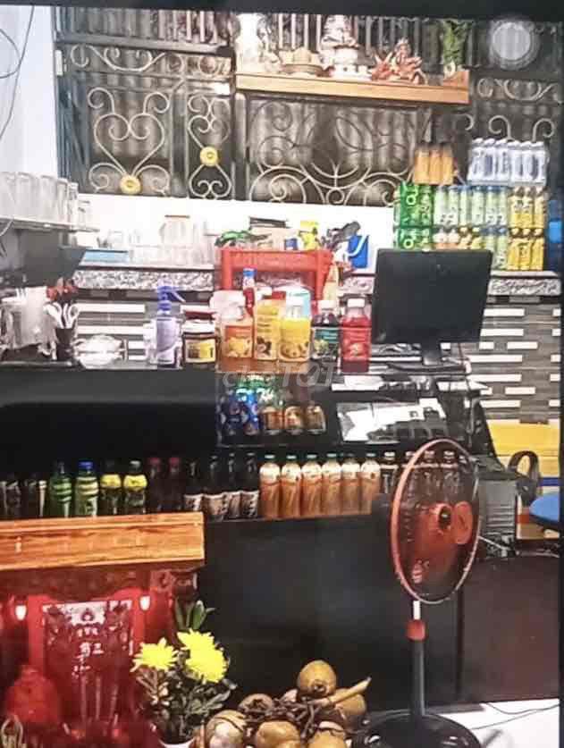 bận việc gia đình sang gấp quán cafe goc 2 mặt tiền
