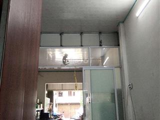 cần ra căn nhà mặt tiền 