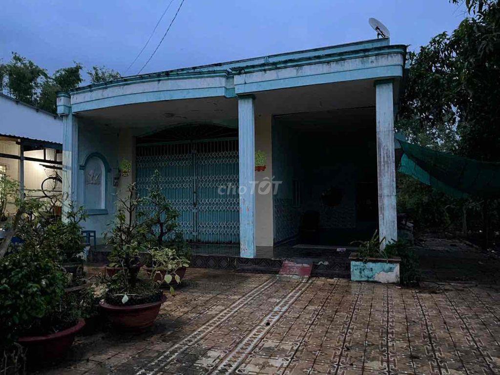 303m2 chỉ có 1ty600