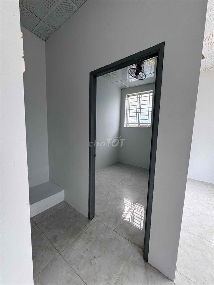 Bán nhà cấp 4 lộ ô tô lớn ,view sông thoáng mát