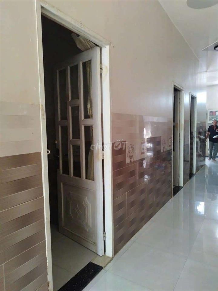 cần bán nhà cấp 4 