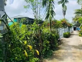 chỉ 1 tỷ 600  tới 303m2