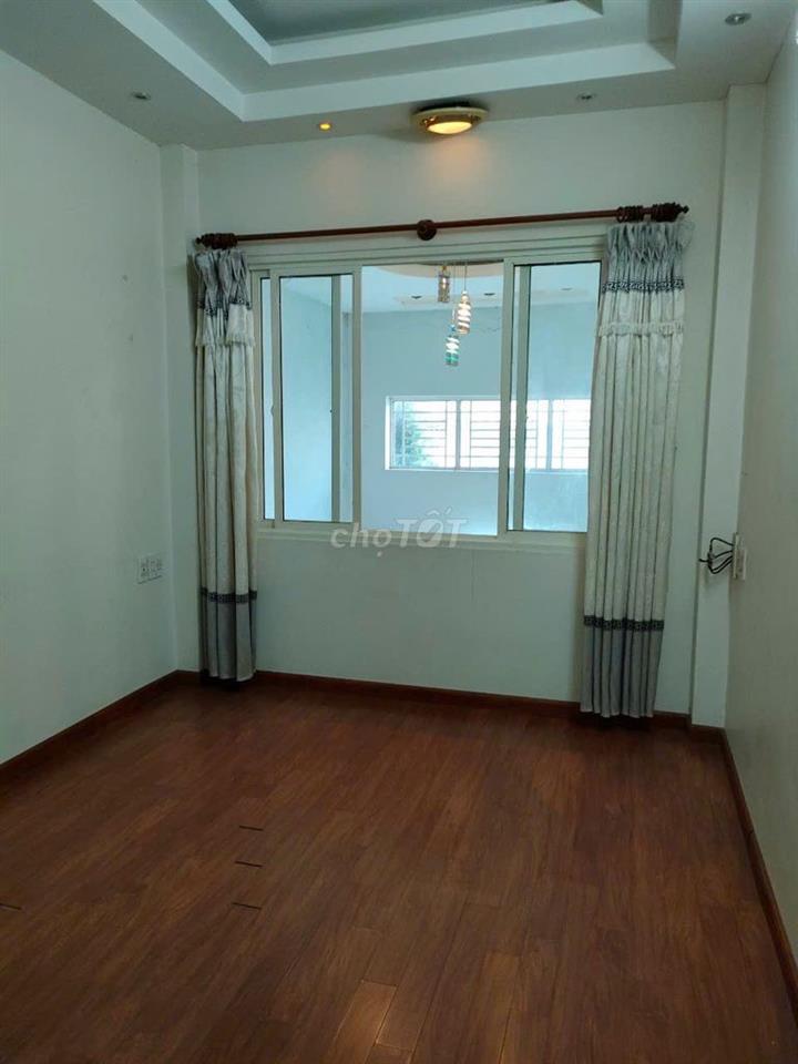 Trung Tâm Long Xuyên: Nhà đẹp, thoáng mát, trung tâm TPLong Xuyên
