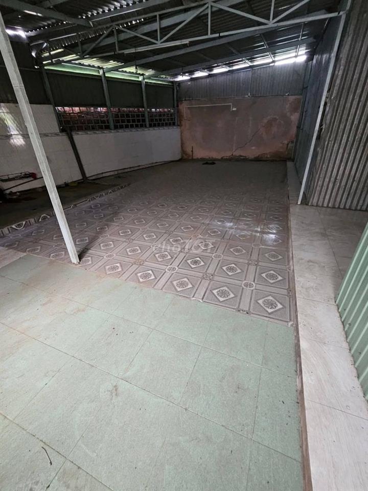 BÁN NỀN TẶNG NHÀ KHO MẶT TIỀN RẠCH TẦM BÓT
