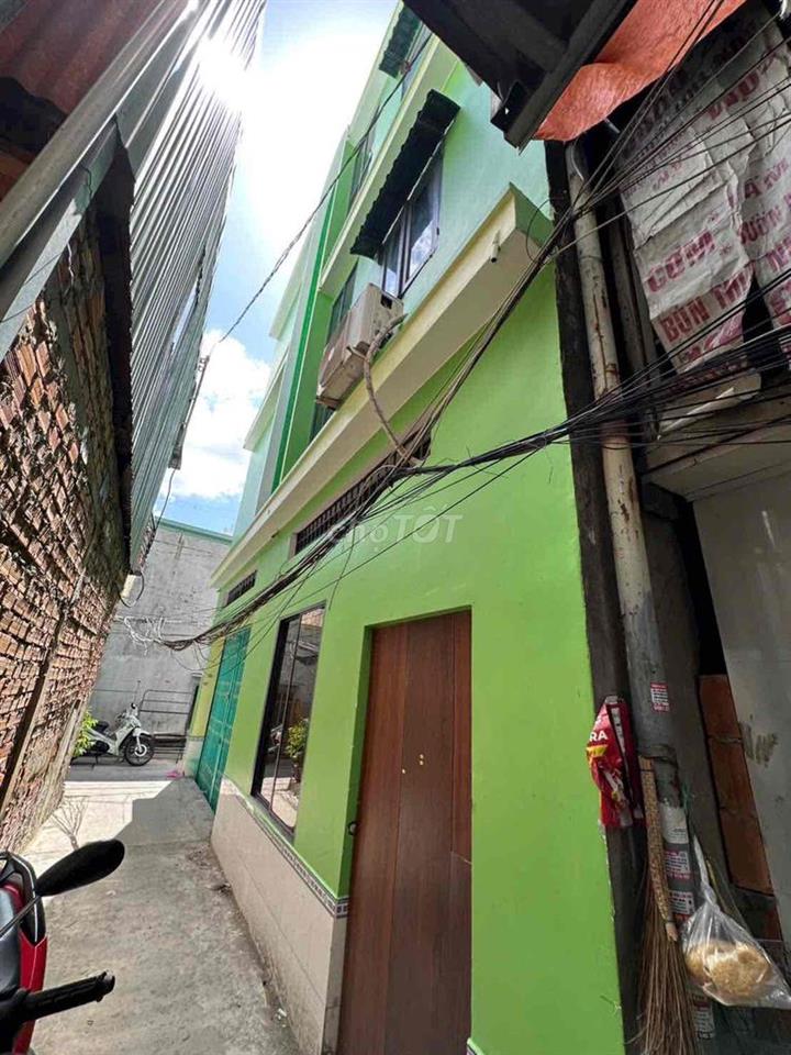 nhà hai tần có 15 phòng