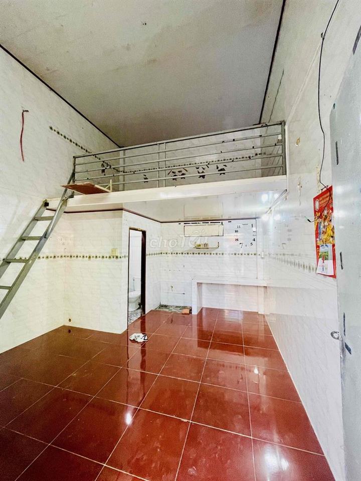 Bán nhà cấp 4 sân vườn- 5 phòng trọ tháng sạch đẹp