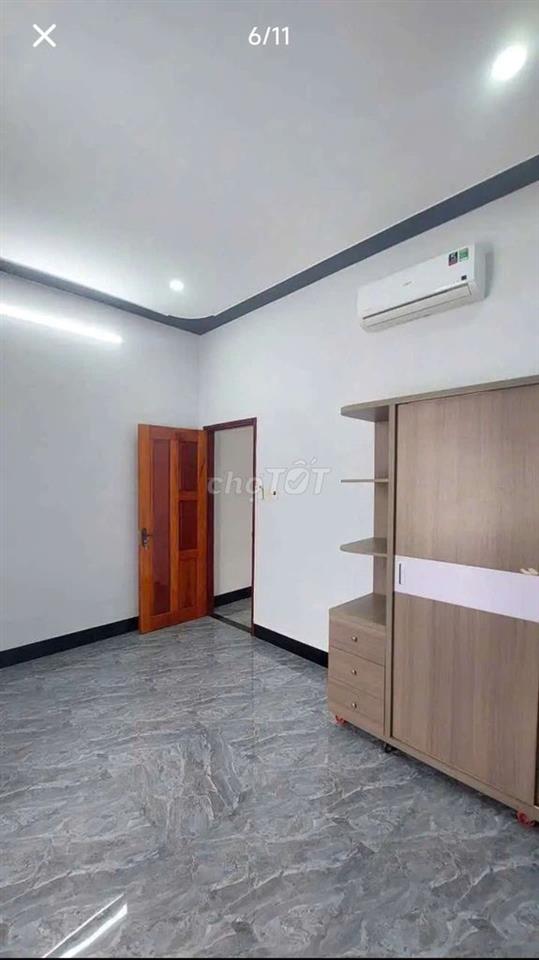 Bán nhà 1 trệt 1 lầu, khu dân cư Chợ Gòi Bé Mỹ Thới.