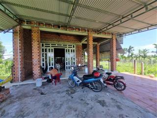 Nhà 3 phòng ngủ, gần 2  trường học, gần KCN. 1,4 tỷ TL