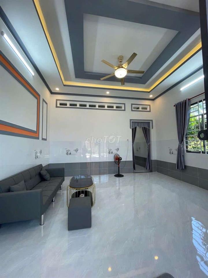 nhà mới hoàn thiện 