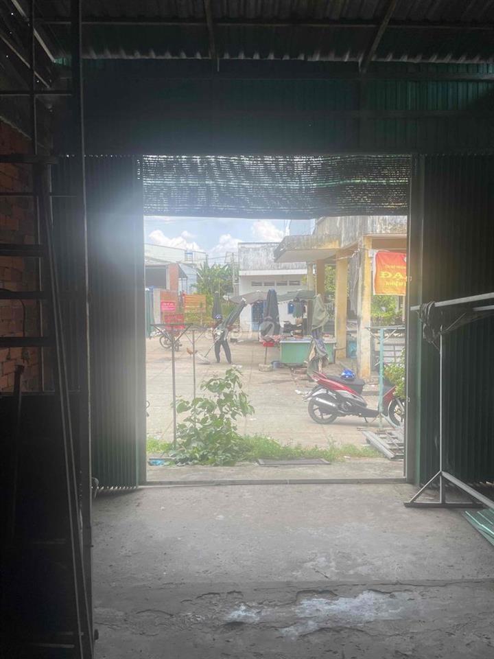 kẹt tiền cần bán nhà ngay chợ