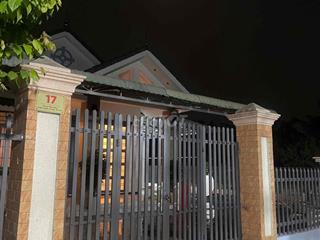 cần bán gấp nhà chính chủ