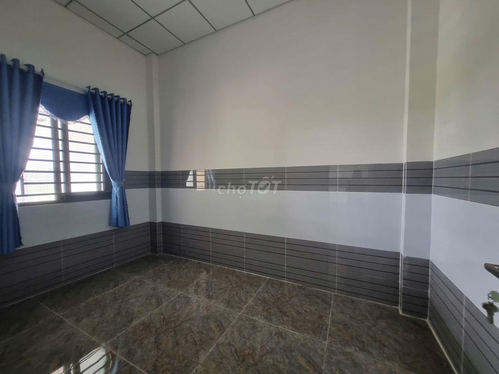 Nhà đẹp 2 phòng ngủ, gần trường học, gần KCN. 900tr