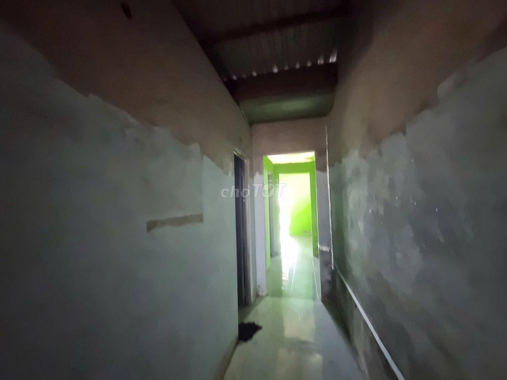Bán nhà ngay KCN Phước Đông. 129m2 có thổ. 650tr