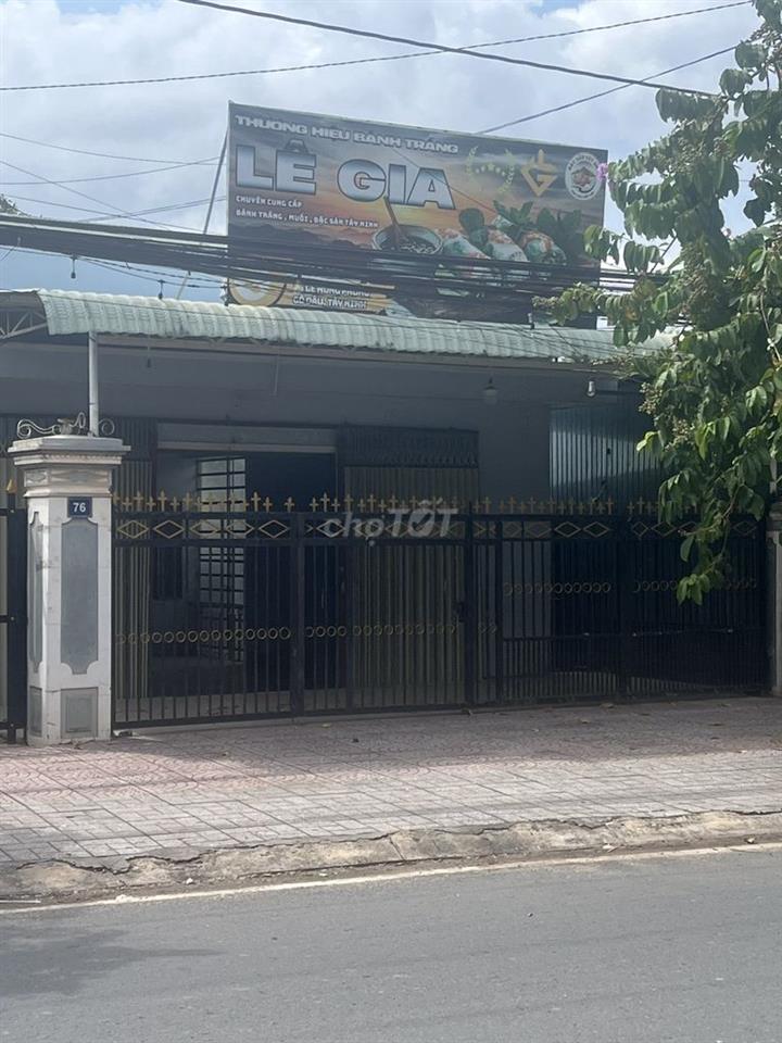 Cho Thuê Nhà Xưởng Diện Tích 1000m2 Mặt Tiền Đường Lớn Phường Gò Dầu