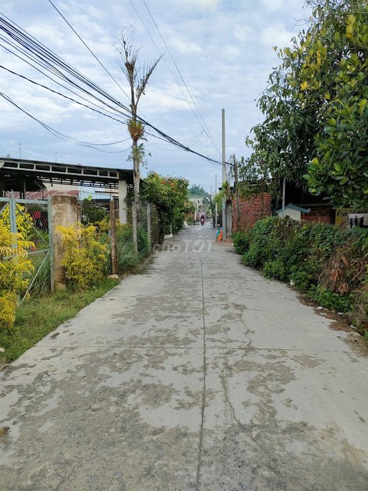 CHÍNH CHỦ CẦN BÁN LÔ ĐẤT THỔ CƯ NGAY TRUNG TÂM THỊ TRẤN GÒ DẦU