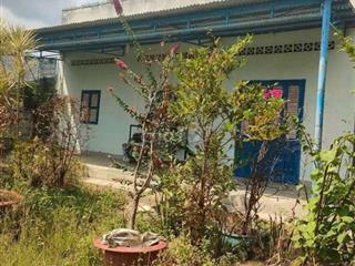 Cần bán Đất gần khu du lịch Núi Bà Đen