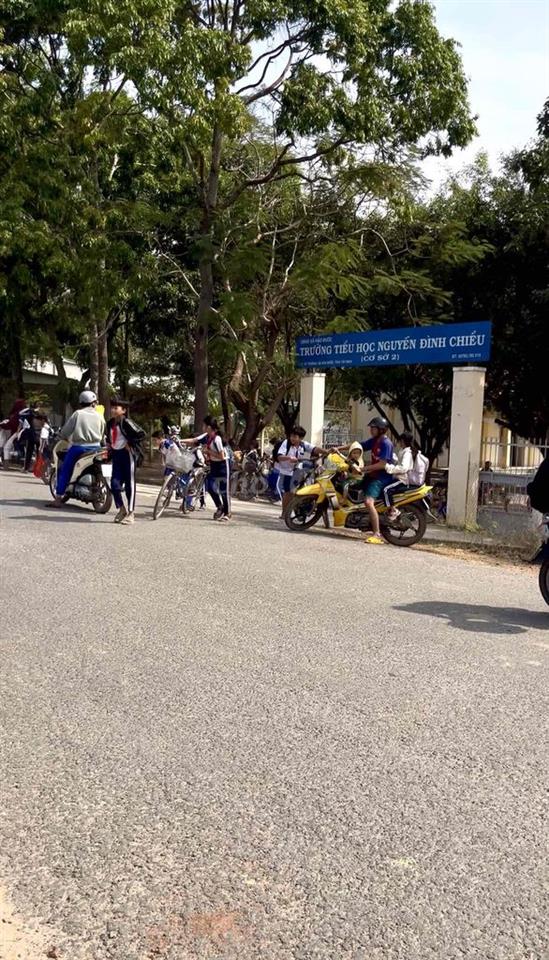 Đất mặt tiền đường nhựa. Ấp Trường, xã Hảo Đước.