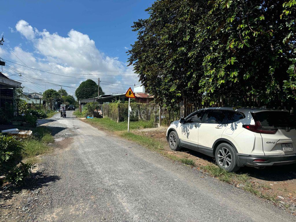 Bán 02 phần đất mặt tiền đường nhựa QH 20m, trung tâm P.Trảng Bàng
