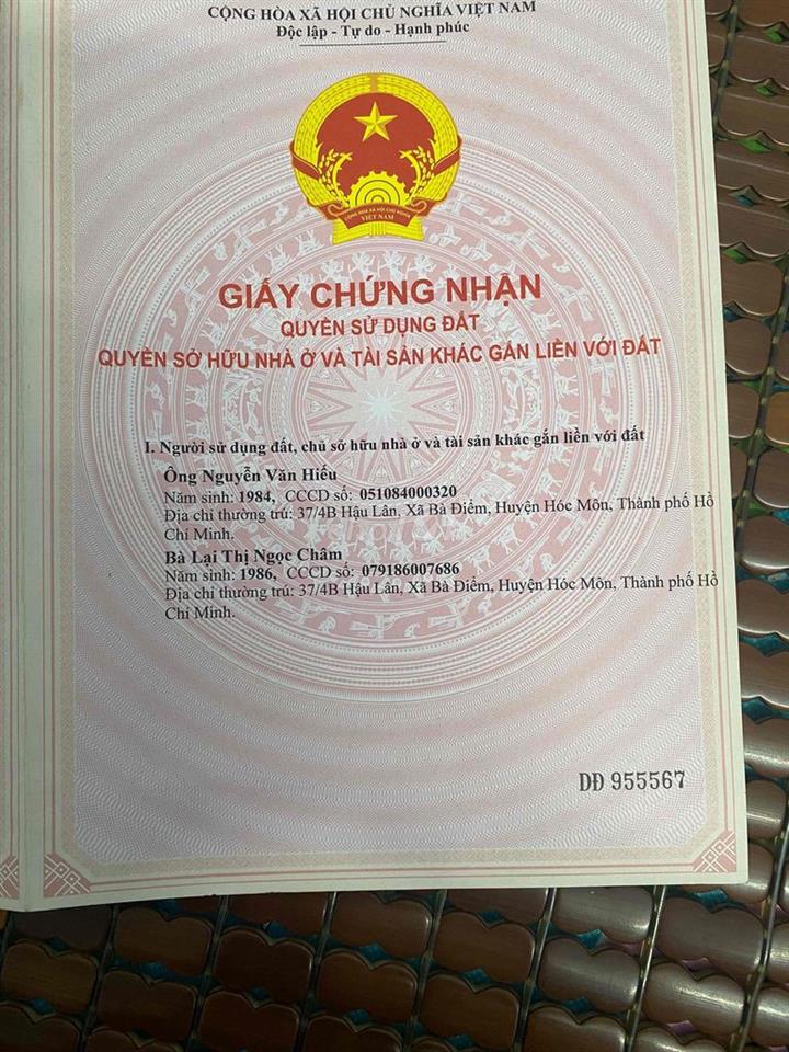 cần bán lô đất  trên đường Hóc Trâm