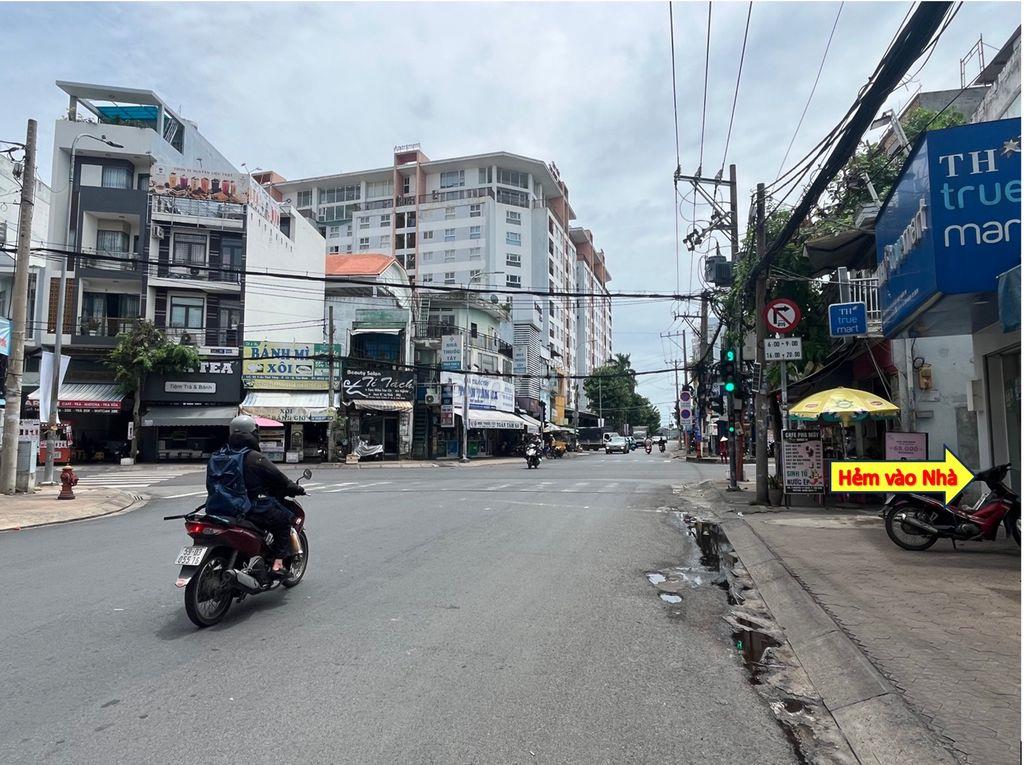 Bán Nhà Gần Sân Bay Tân Sơn Nhất giá rẻ !