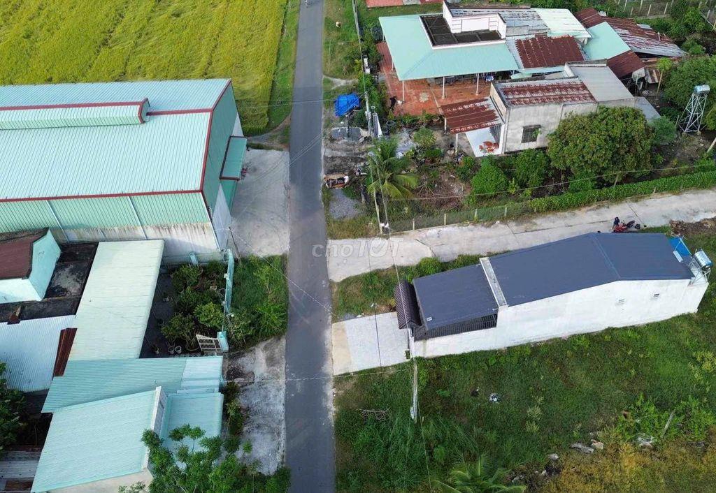 Bán Đất 2 Mặt Tiền Đườg Nhựa Bàu Sen P. Gò Dầu, Tây Ninh