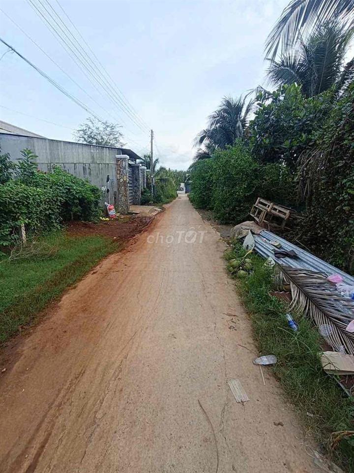 Cần bán 2 lô đất ở tiền giang + tây ninh , gặp trực tiếp chủ
