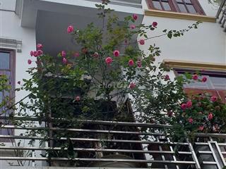 Cần bán nhà mặt phố