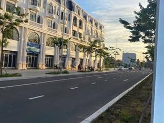 *** 1 căn sổ sẵn chuyển nhượng ngay