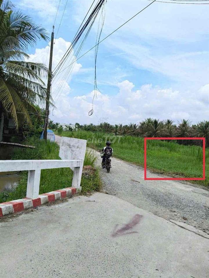 Đất nhà cần bán 1 nền 5 x36.5m thổ cư 100℅ tại Ấp 4, Châu Bình,Giồng T