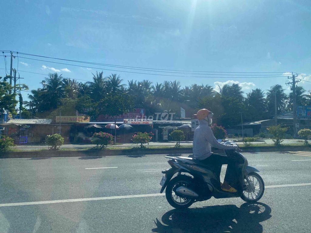 GIẢM 3 tỷ -  BẾN TRE ĐẤT MẶT TIỀN 18 tỷ