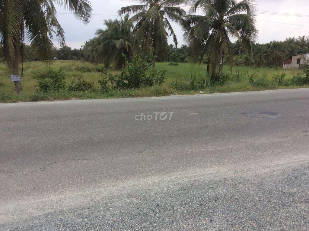 Đất nhà, vị trí mặt tiền rất đẹp, tiềm năng, K.doanh tiện lợi, giá rẻ.